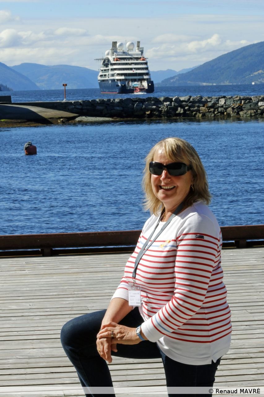 055 20231211 Sur le quai de cNordfjordeid