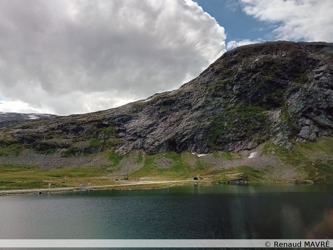 103 20230813 Tunnel au bout du lac Djupvatnet