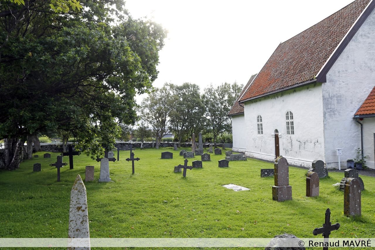 108 202308143 Église et cimetière de Giske Vers Ålesund